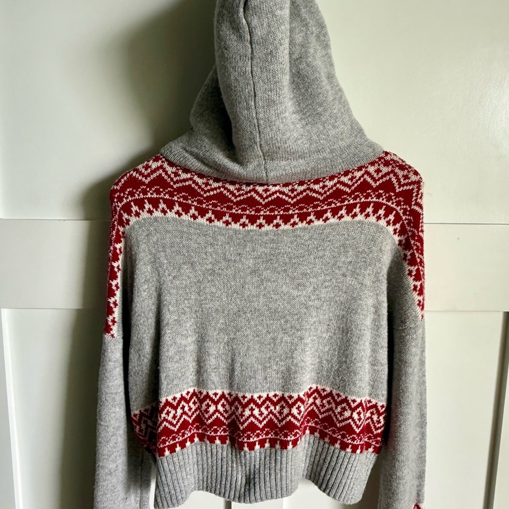 NEW With Tags Ruby Moon Gray and Red Nordic Fair Isle Pom Pom Sweater Sz Medium - Picture 7 of 8